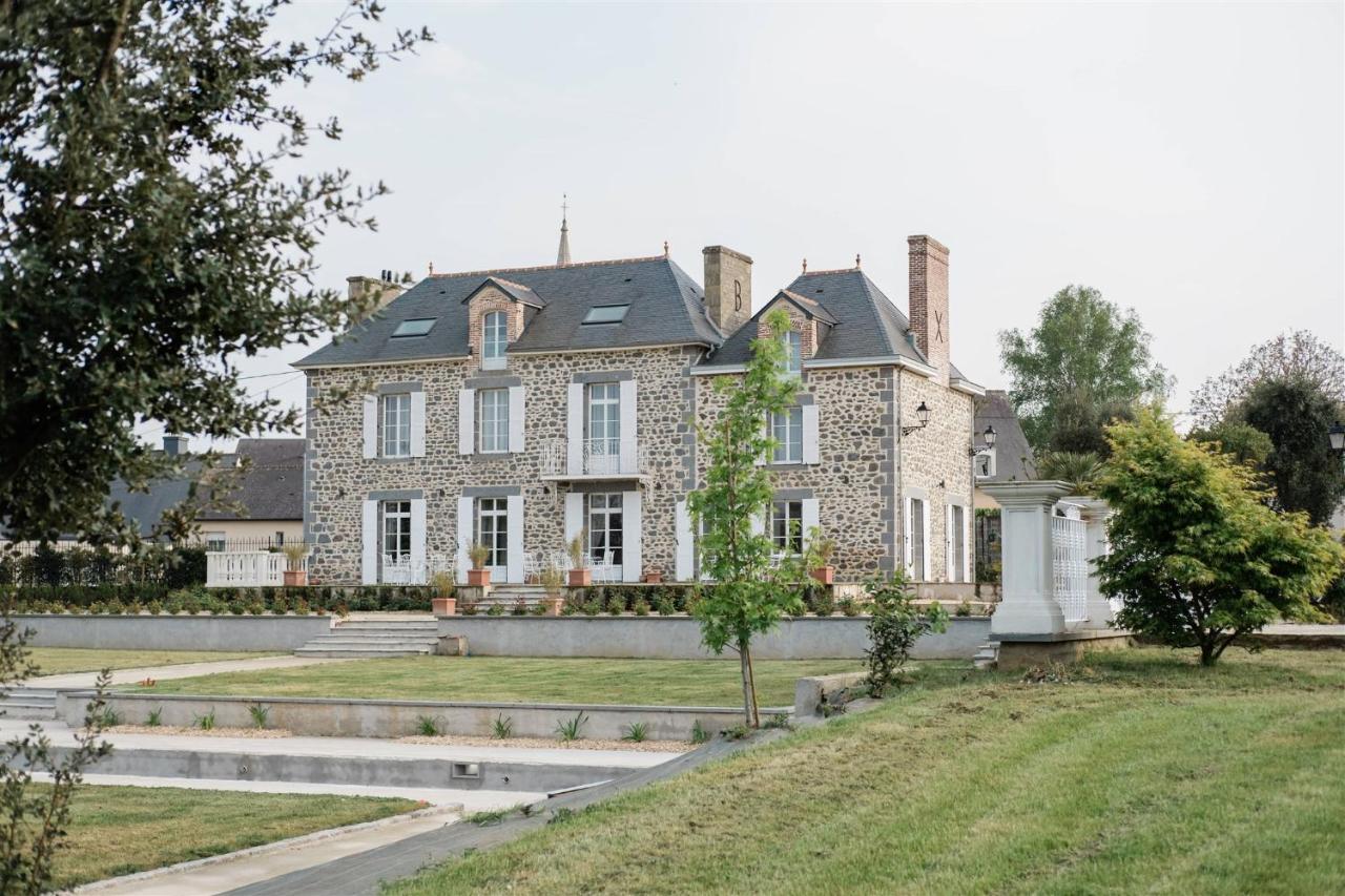 Domaine Les Jardins Darsene Acomodação com café da manhã Tinténiac Exterior foto