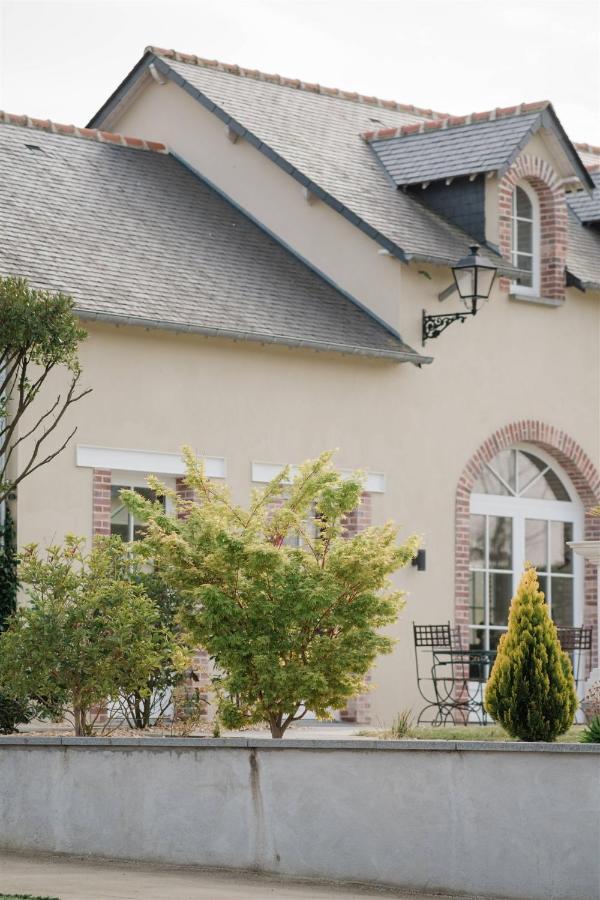 Domaine Les Jardins Darsene Acomodação com café da manhã Tinténiac Exterior foto