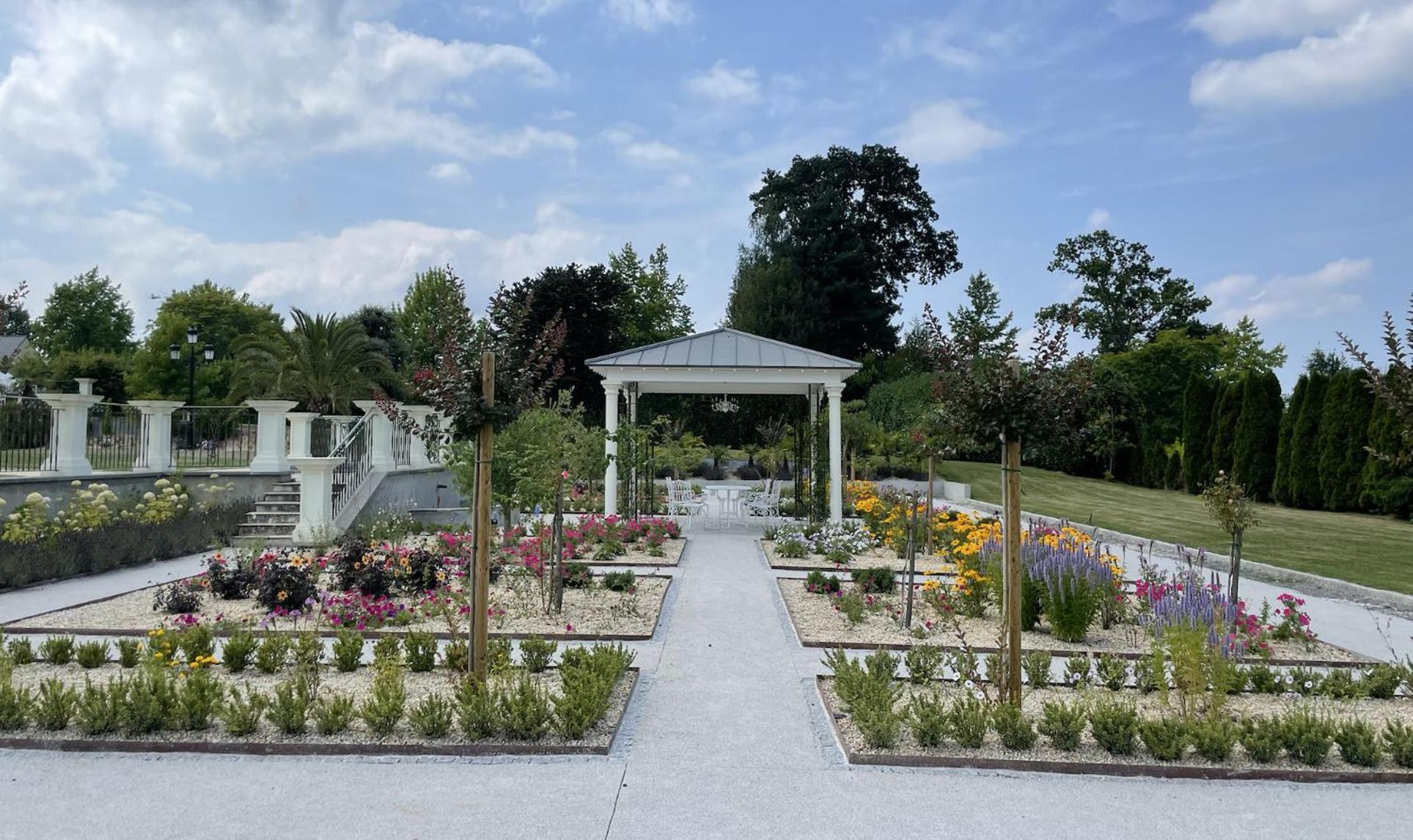 Domaine Les Jardins Darsene Acomodação com café da manhã Tinténiac Exterior foto